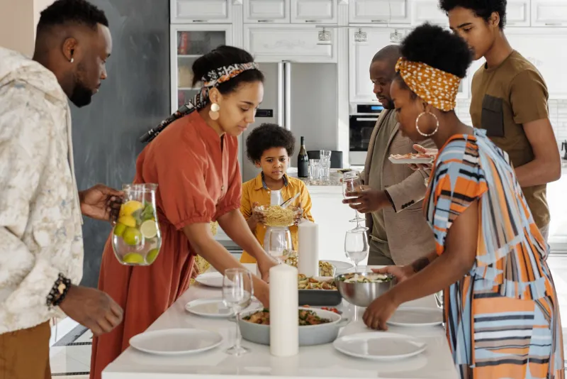 When Dinner Becomes Background Noise: What Distracted Mealtimes Are Costing Your Child